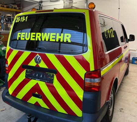neuer MTW der Feuerwehr Weyhers von hinten